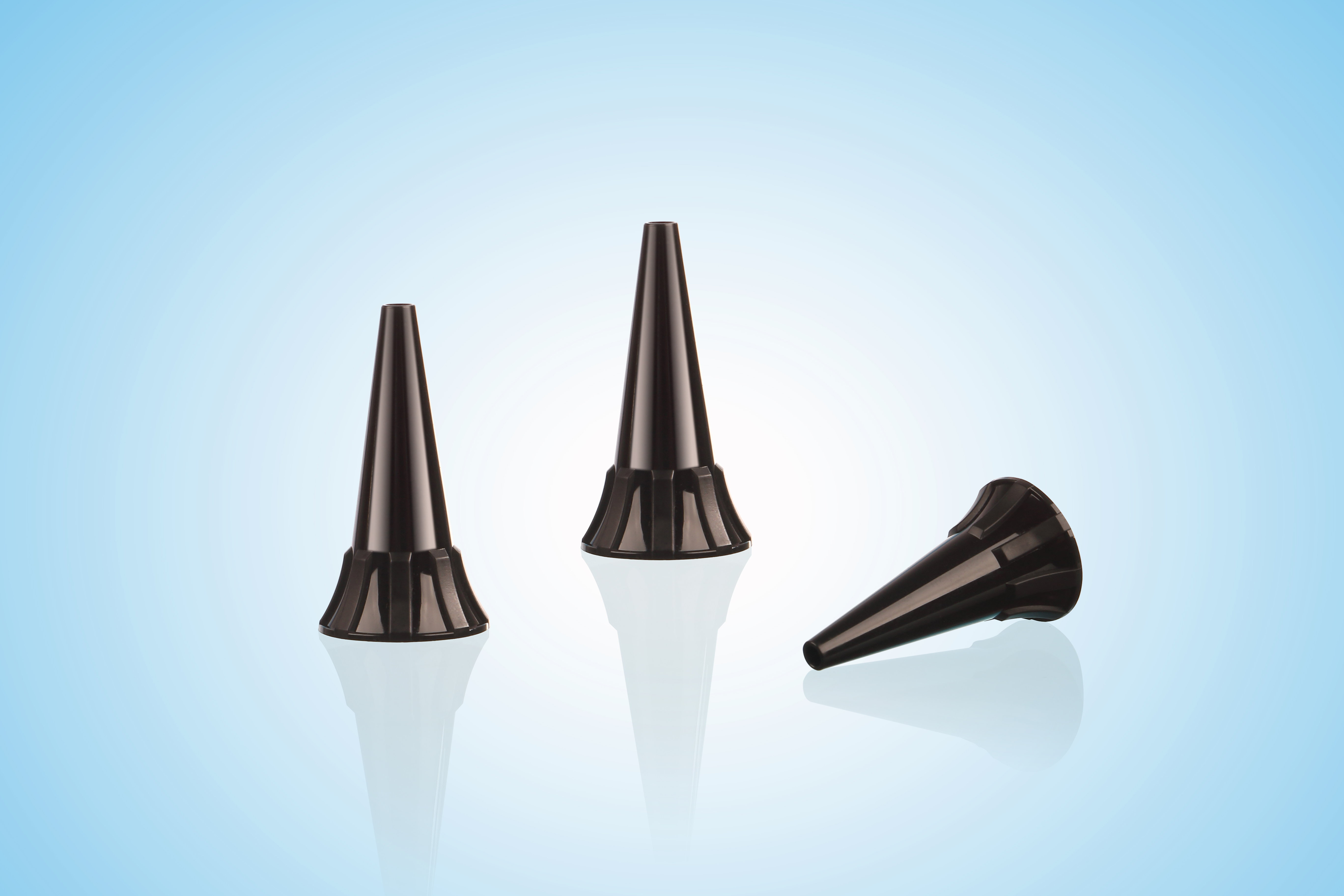 Large ear funnel and small ear funnel
